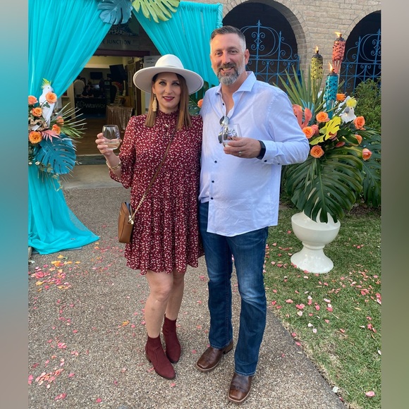 Meet your Posher, Violeta - Picture 1 of 1